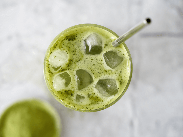 Matcha latte ghiacciato